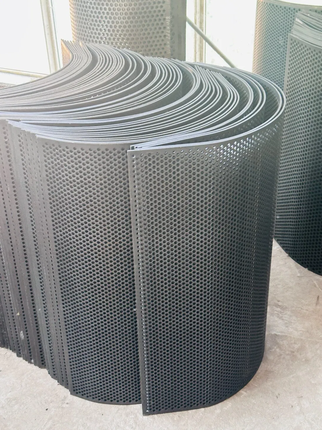 High Precision Agricultural Machinery Sieve Mesh Uniform Holes for Precise Filtration in Chemical Industry Equipment