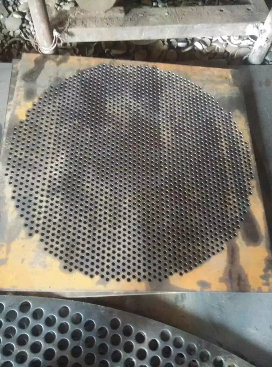 Yaqi Factory Customized High Carbon Steel Decorative Metal Sheets Circle Perforated Metal Mesh