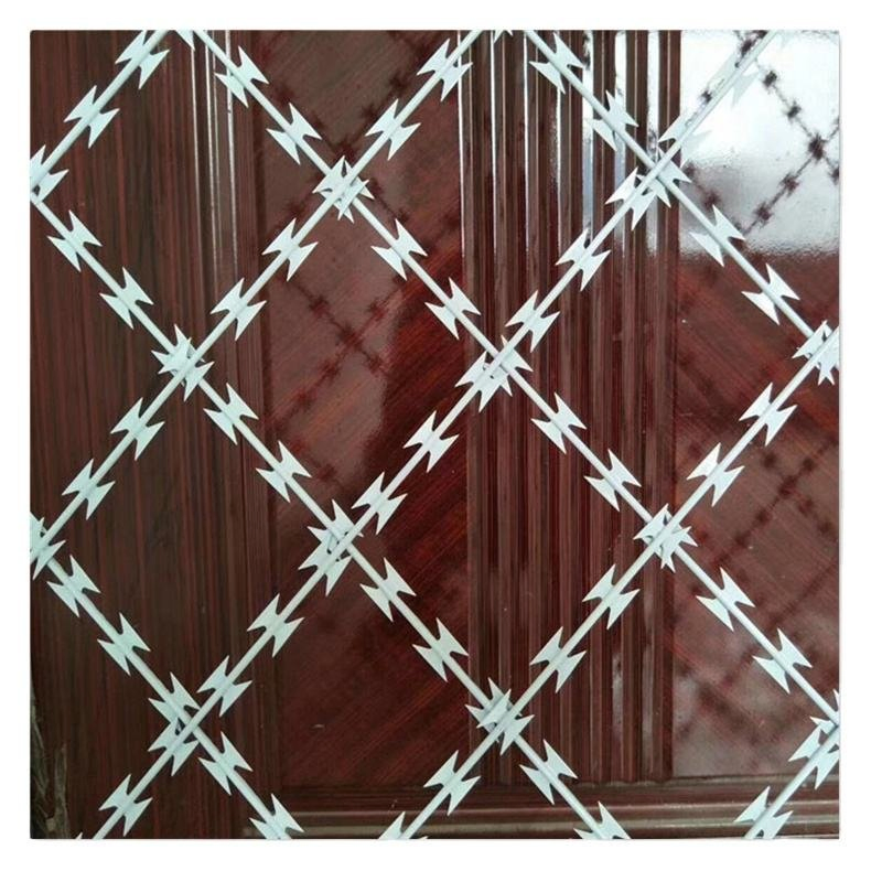 Galvanized or PVC Coated Concertina Razor Barbed Wire Mesh Coil for Sale