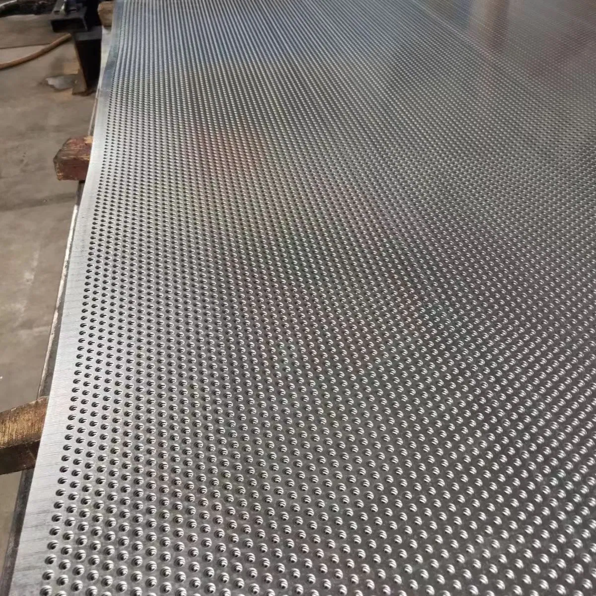 Customized Small Hole Stainless Steel Perforated Sheet Metal Mesh