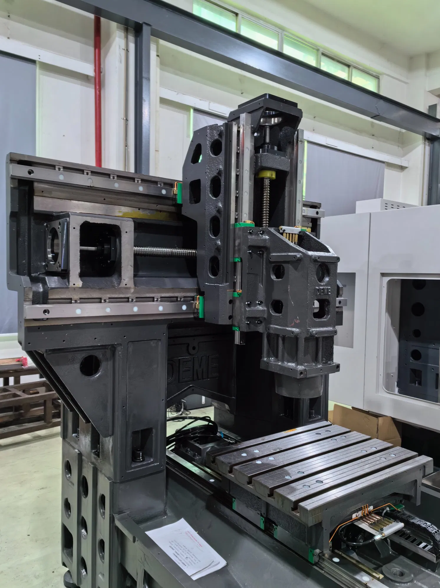 Makino Style Graphite Hot Bending Mold Processing CNC High Speed Machining Center