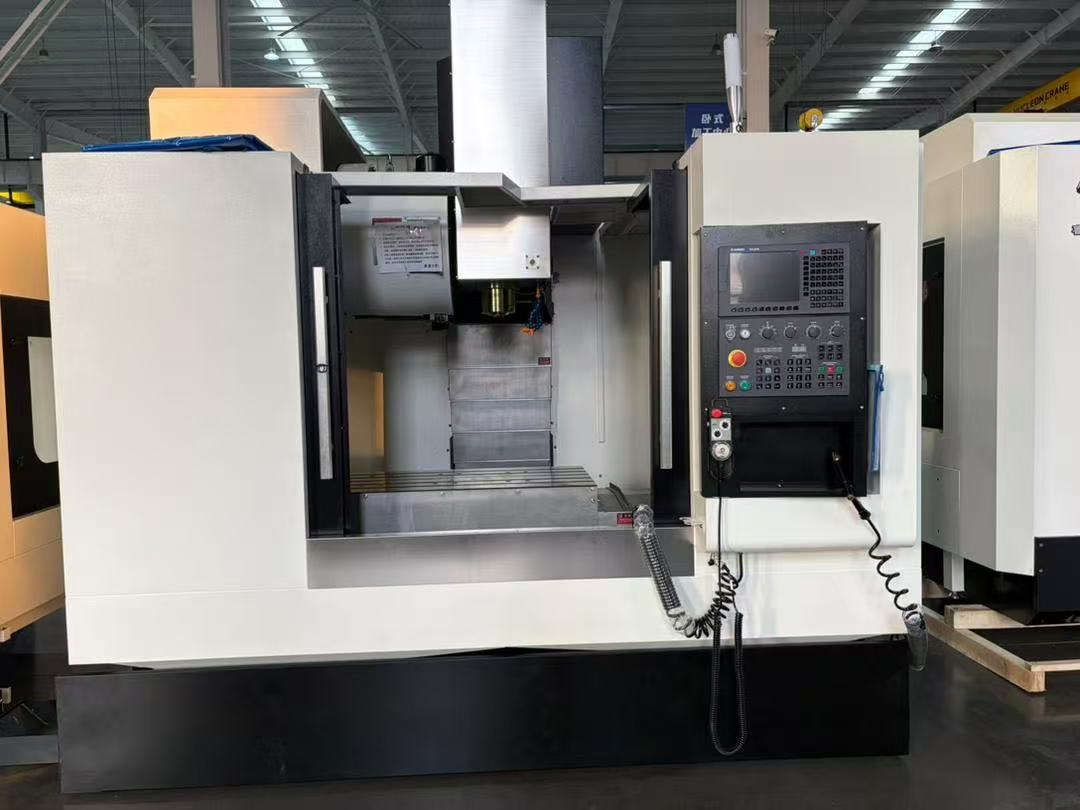 CNC Milling Vertical Machining Center Vmc855 Senmo High-Speed Machining