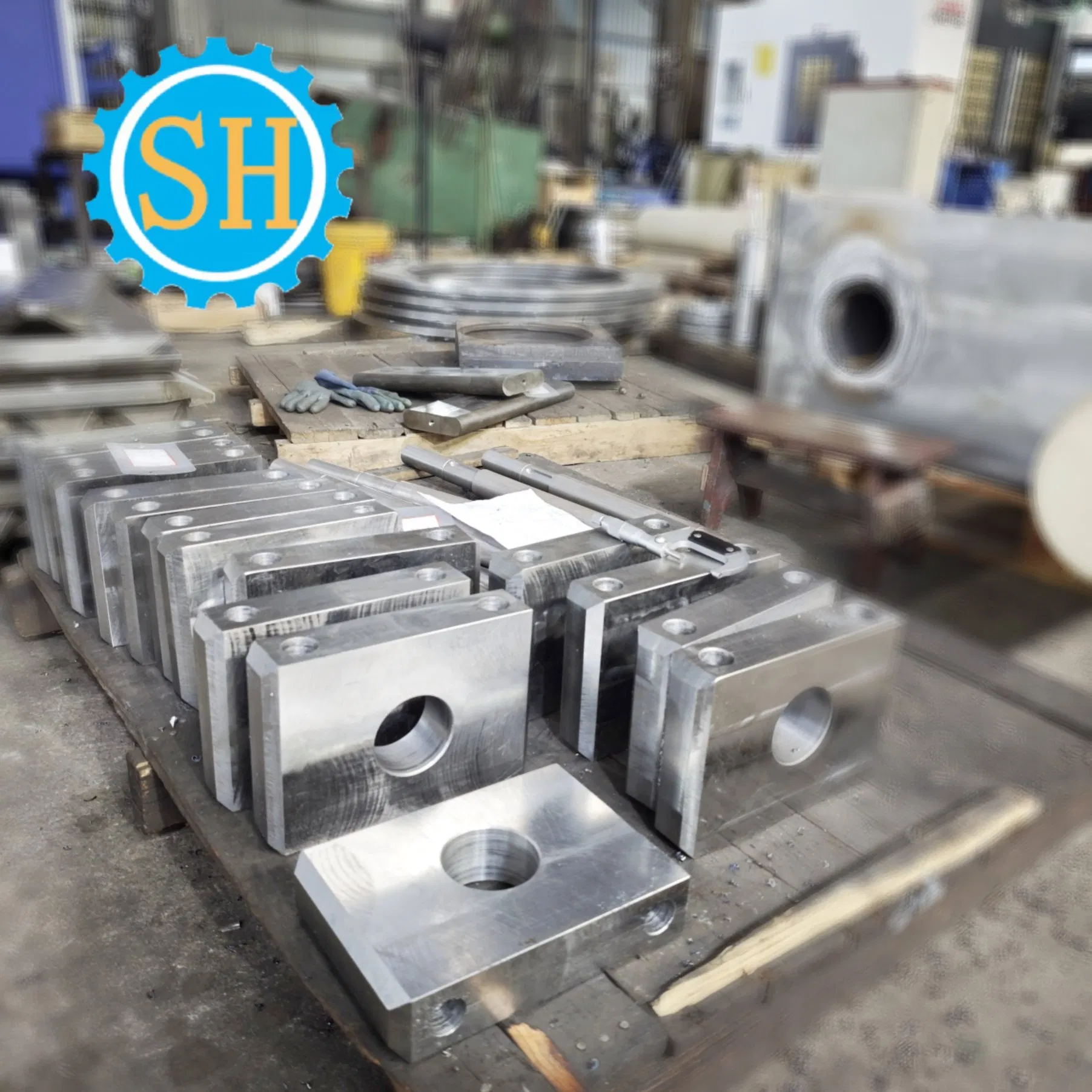 Custom Small Steel Holder Bracket Parts Drilling CNC Milling Machining Services Sanhui