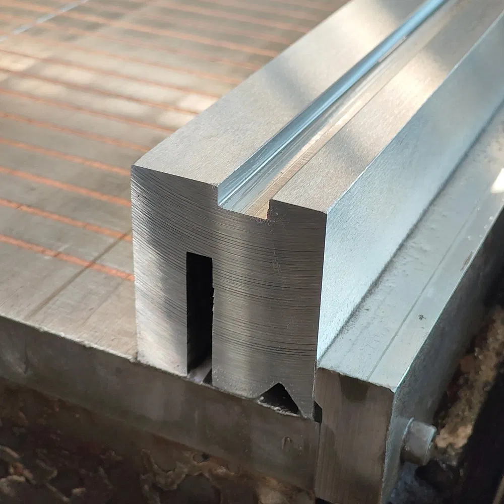 First-Class Brand Accessories CNC Press Brake Die Punch Tooling for Sheet Metal Bending Machine