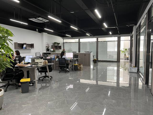 Precision measurement tools and quality control equipment at Hangzhou Robotic CNC