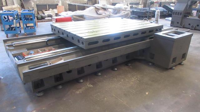 Precision milling machine processing aluminum alloy parts