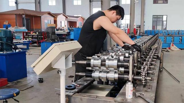 Precision machined aluminum alloy CNC components