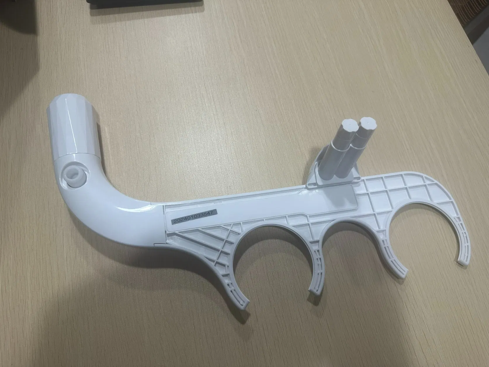 Good Quality Non-Electric Bidet Seat for Elongated Toilet in Glossy White