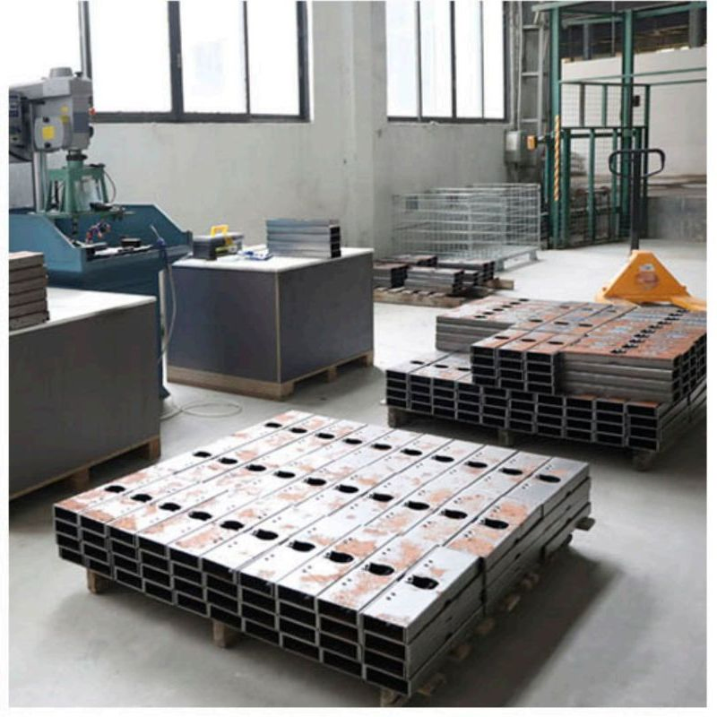 High Cost-Effective Water Tank Wall Hung Toilet Dual Push Flush Concealed Cistern