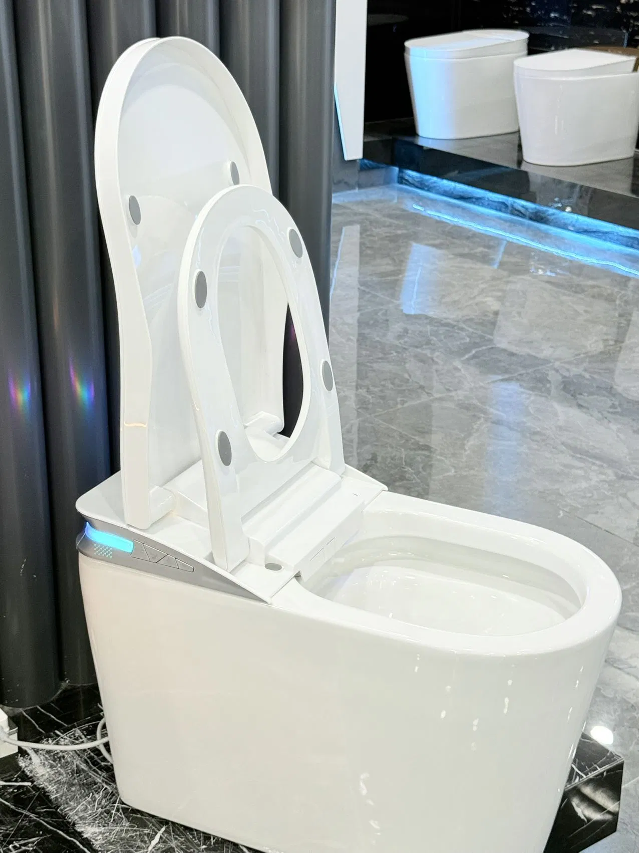 2025 Floor Standing Ceramic Automatic Inductive Intelligent Smart Toilet