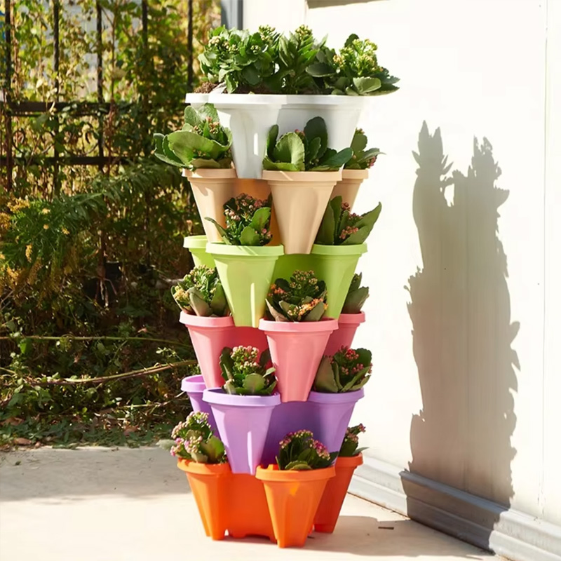 Hot Selling Modern Durable Plastic Vertical Garden Planter Flower Pots 3 Petal PP Design for Greenhouse Cultivation Hydroponic
