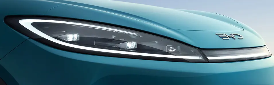 LED Through-type Flowing Light Headlights