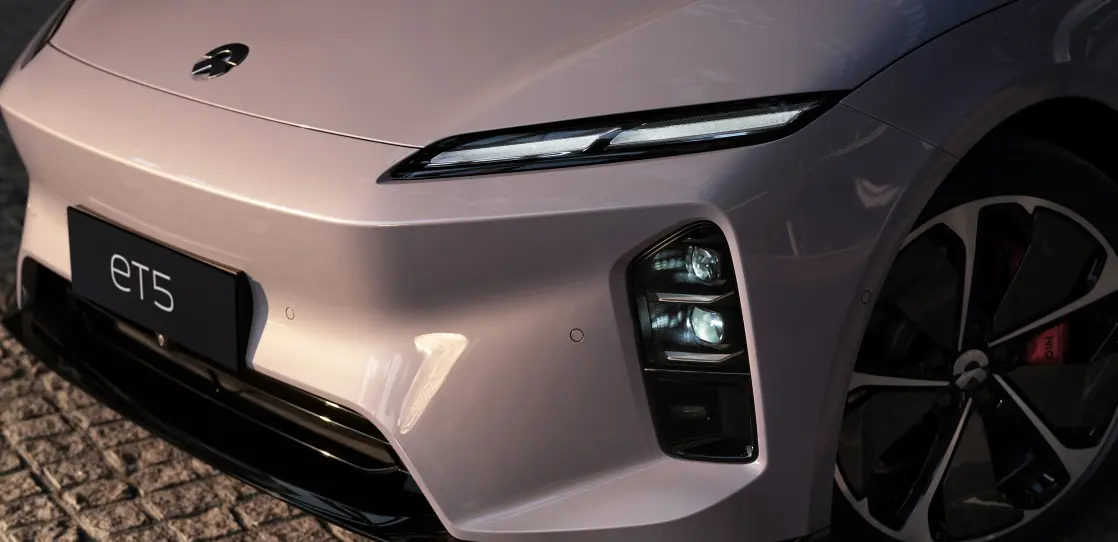 Intelligent multi-beam ADB headlights