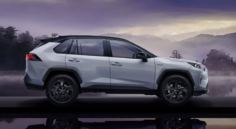 2024-RAV4 Hybrid Rear Diagonal View