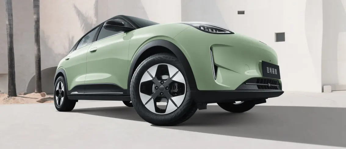 16-inch four-leaf clover wheels
