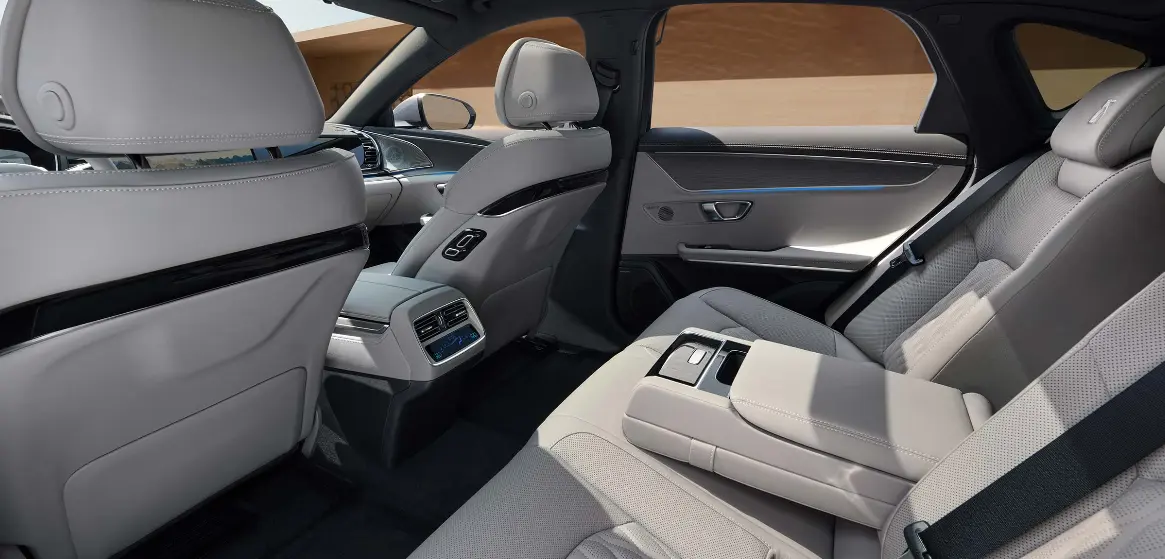 Nappa Luxury leather seats