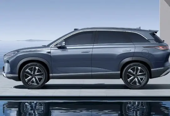 BYD Sea Lion Side