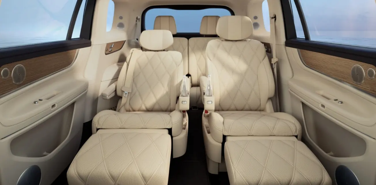 Second-row zero-gravity seats