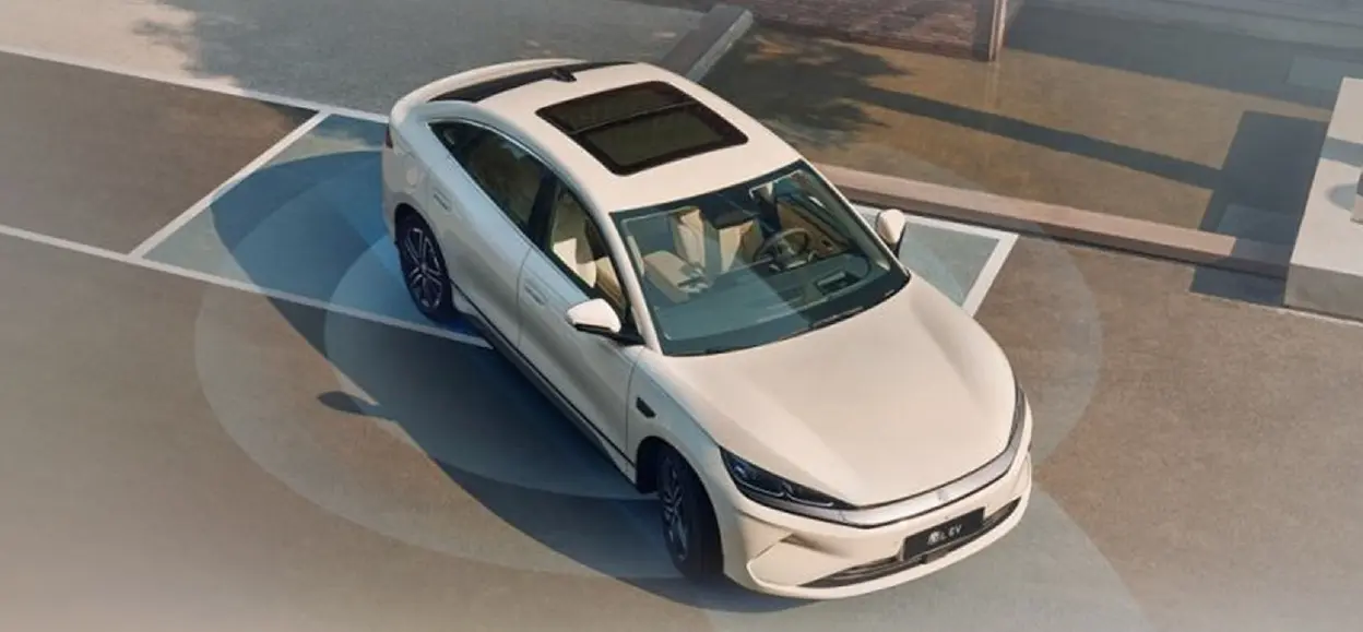 All-scenario intelligent parking assistance