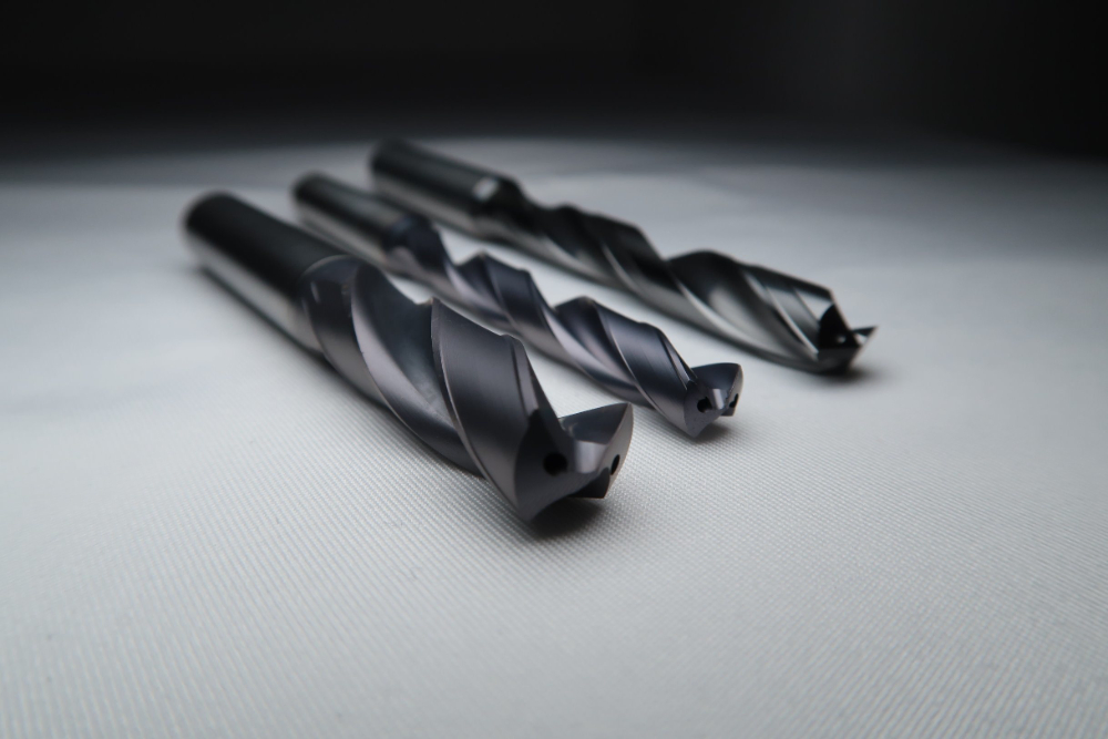 Tungsten Carbide Indexable End Mill Milling Cutter Aluminum 135 Degree/118 Degree CNC Drilling Solid Tungsten Carbide Center Spot External Coolant Drill Bits