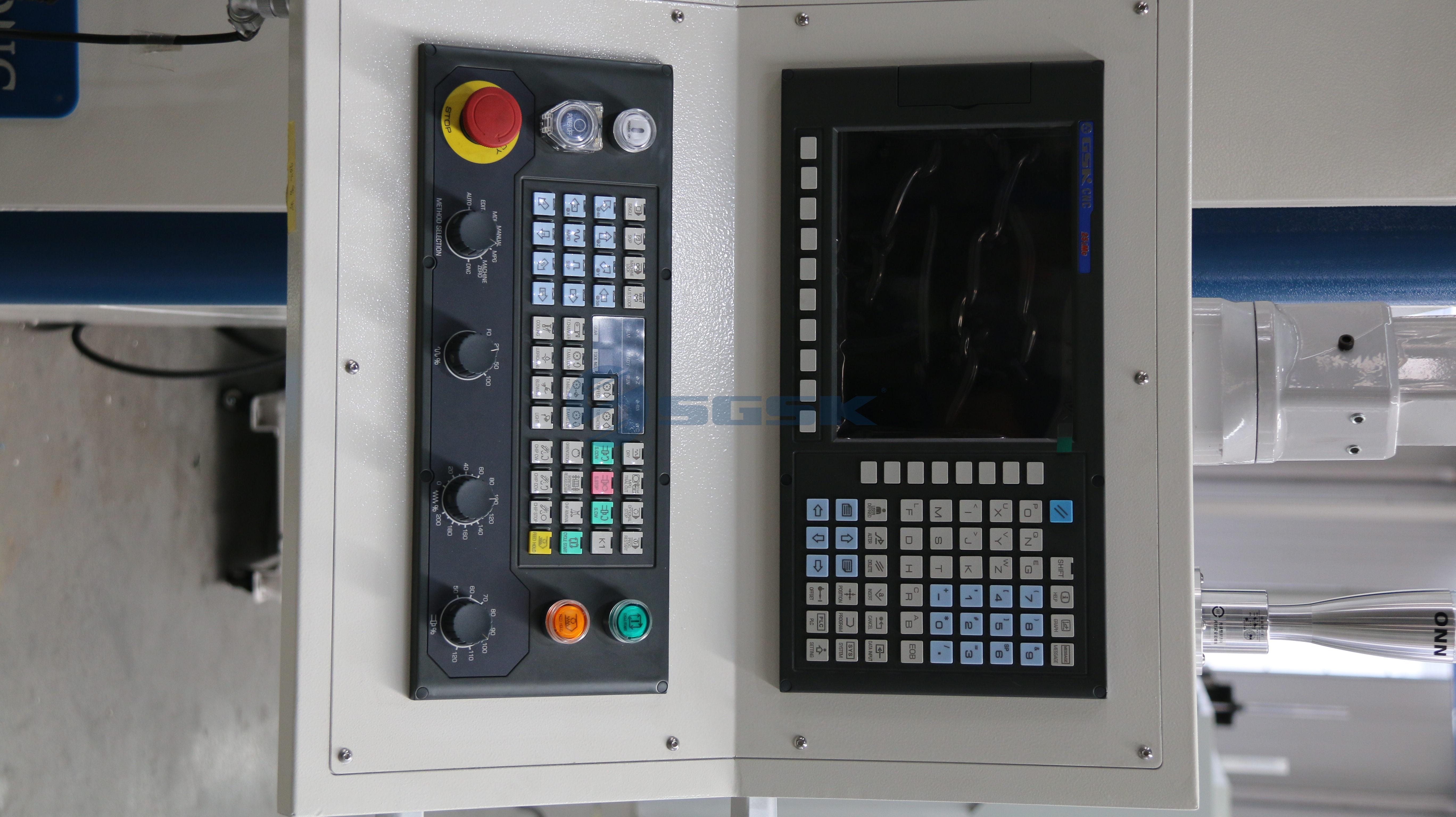SGSK High-speed Precision 4 Axis Milling Machine In China XH7124 Price List China Milling Machine