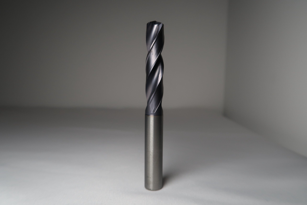 Tungsten Carbide Indexable End Mill Milling Cutter Aluminum 135 Degree/118 Degree CNC Drilling Solid Tungsten Carbide Center Spot External Coolant Drill Bits