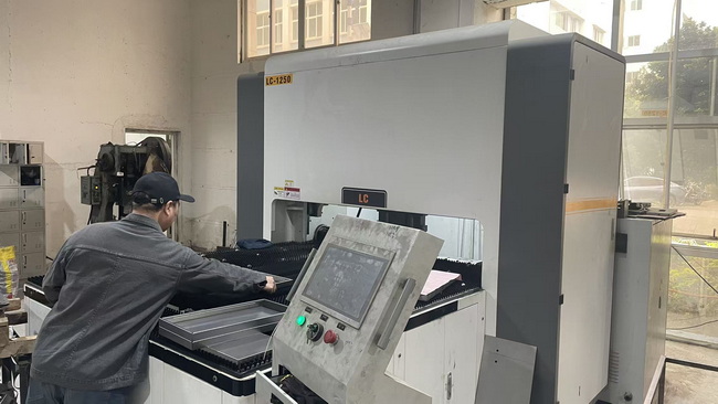 CNC bending machine for precision metal forming in tool manufacturing