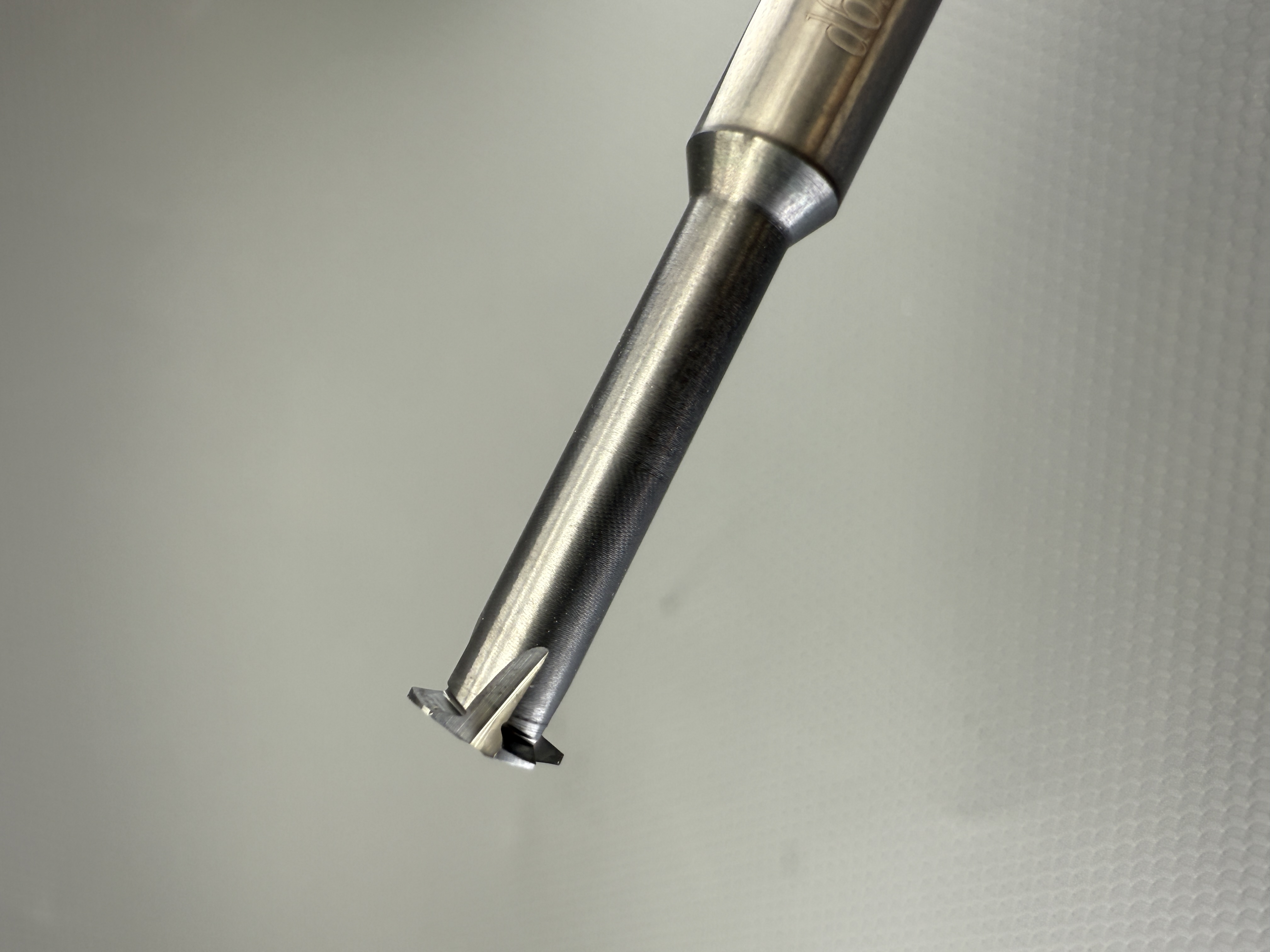 Factory Direct Tungsten Carbide Single-Point ACME (29&deg;) Thread Mill. Delivers High Wear Resistance and Superior Surface Finish
