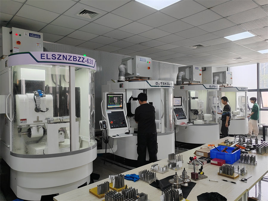 CNC precision machining process for solid carbide cutting tools at Tier Tool factory