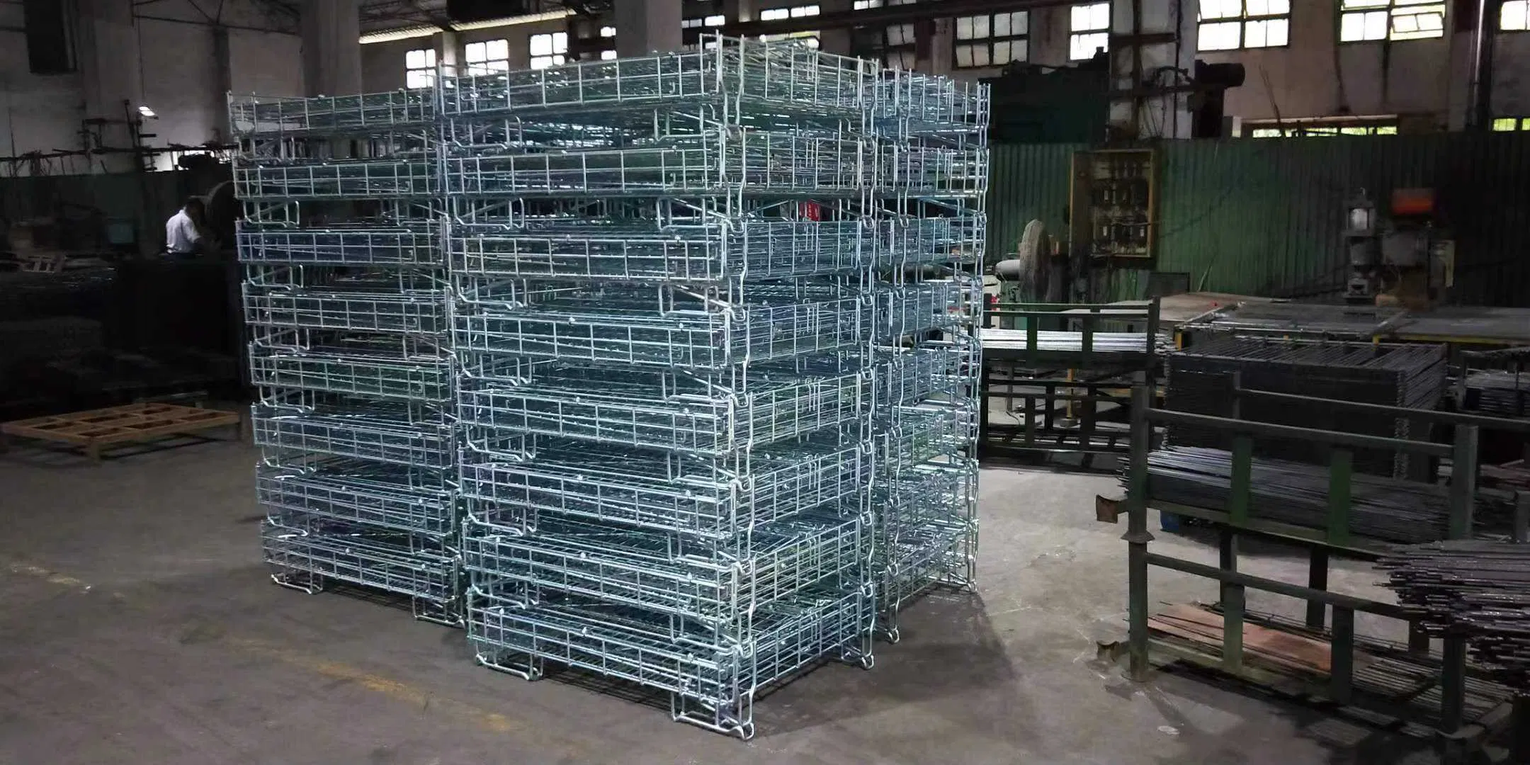 European Metal Folding Wire Mesh Storage Cage for Wine Bottle