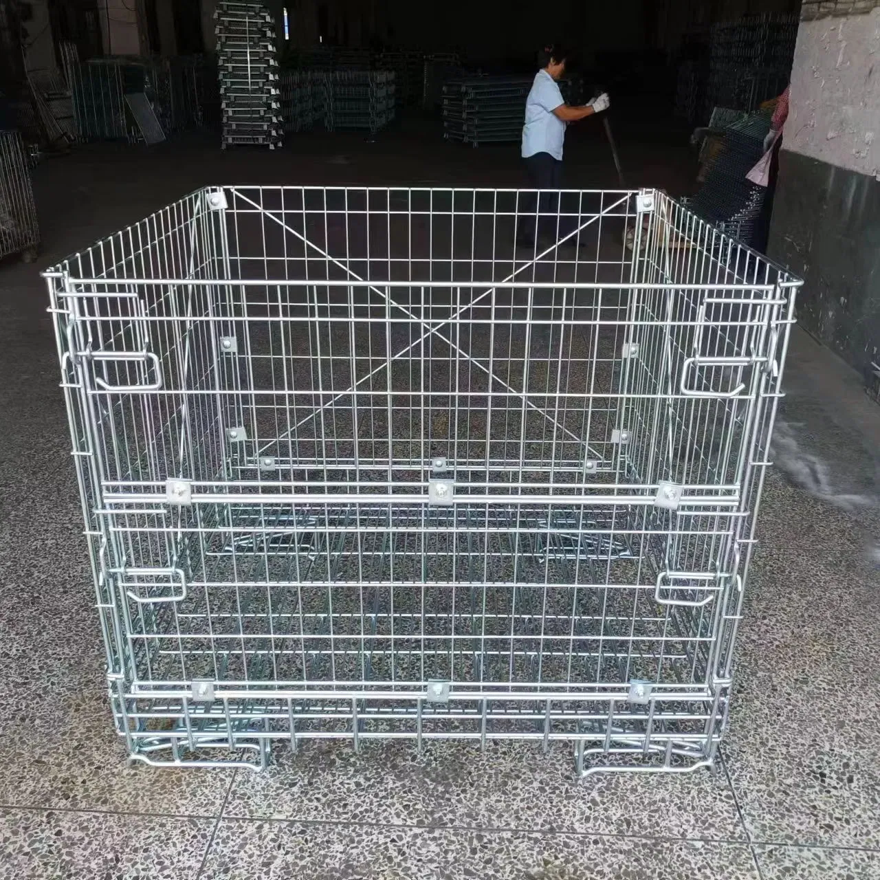 European Metal Folding Wire Mesh Storage Cage for Wine Bottle
