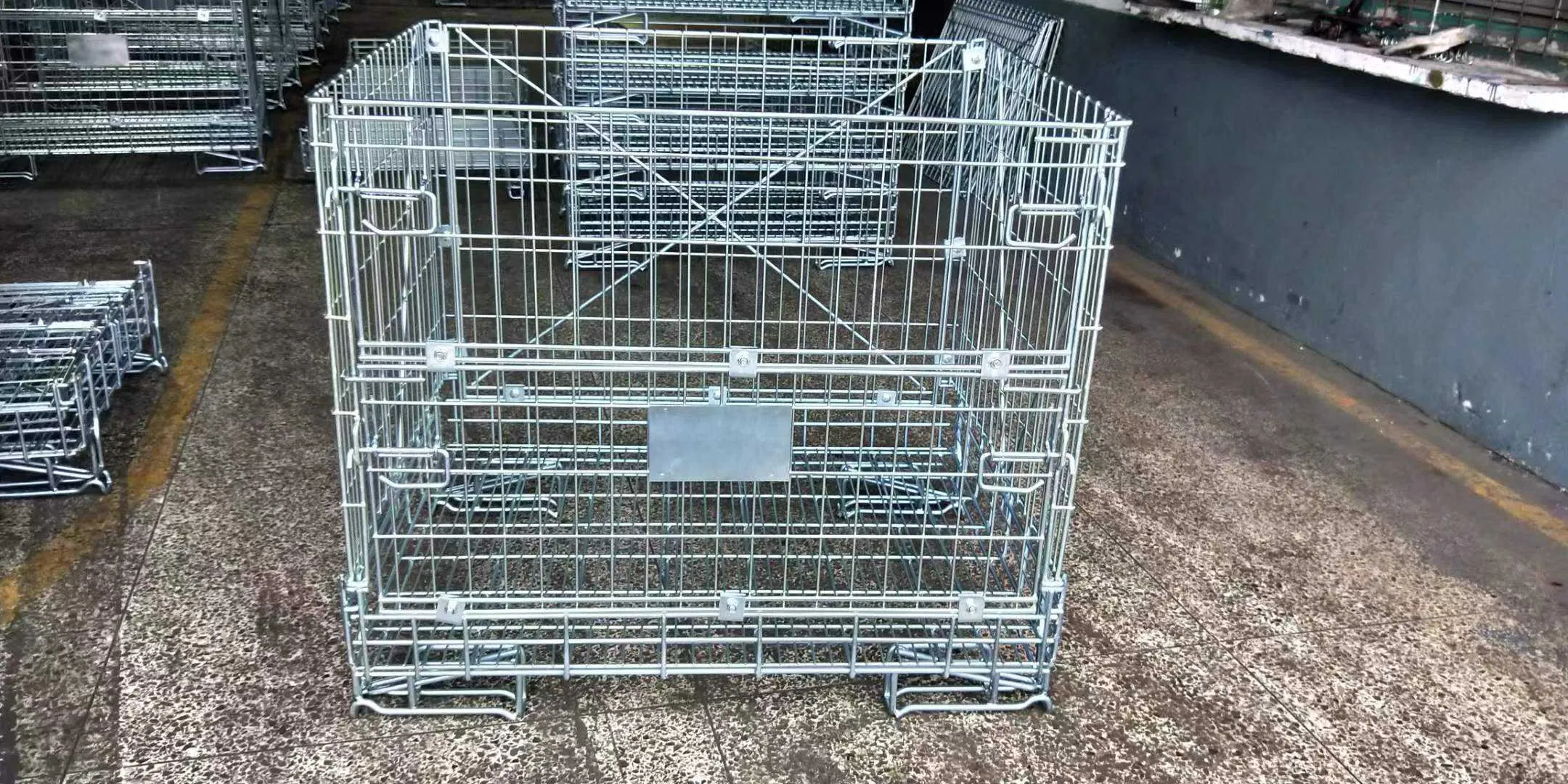 European Metal Folding Wire Mesh Storage Cage for Wine Bottle