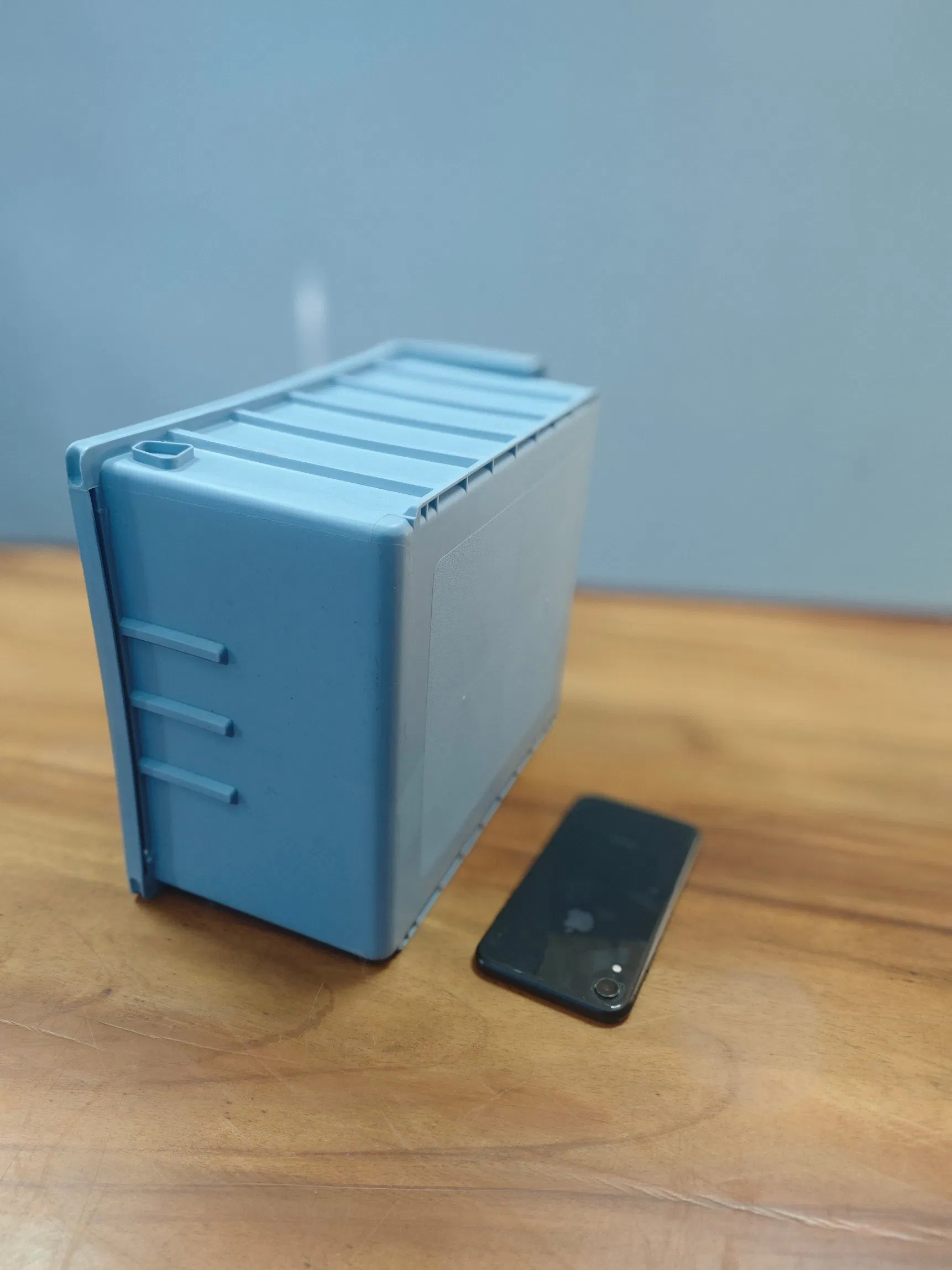 Versatile Stackable PP Plastic Storage Bin for Parts – Ideal for Factory, Warehouse, and Hospital Use