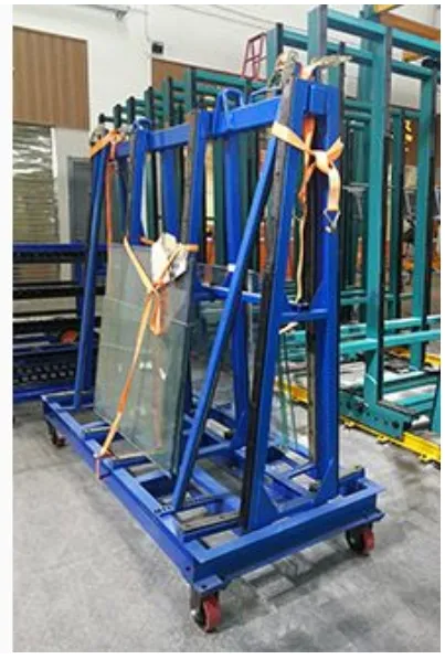 Detailed Glass Rack 2