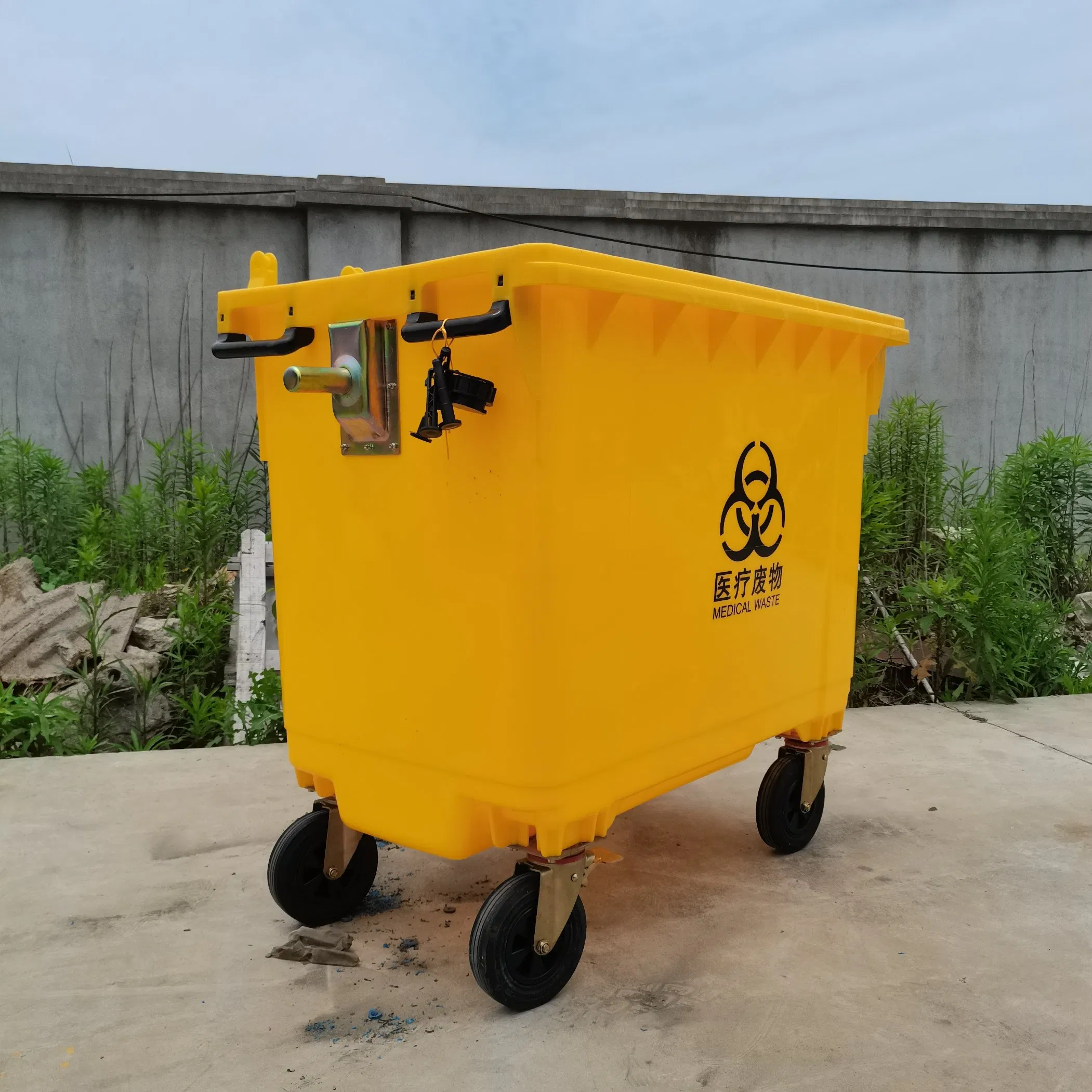 660L Logo Custom Large Big Size Outdoor Rolling Movable Plastic Dustbin Waste Container with Wheels