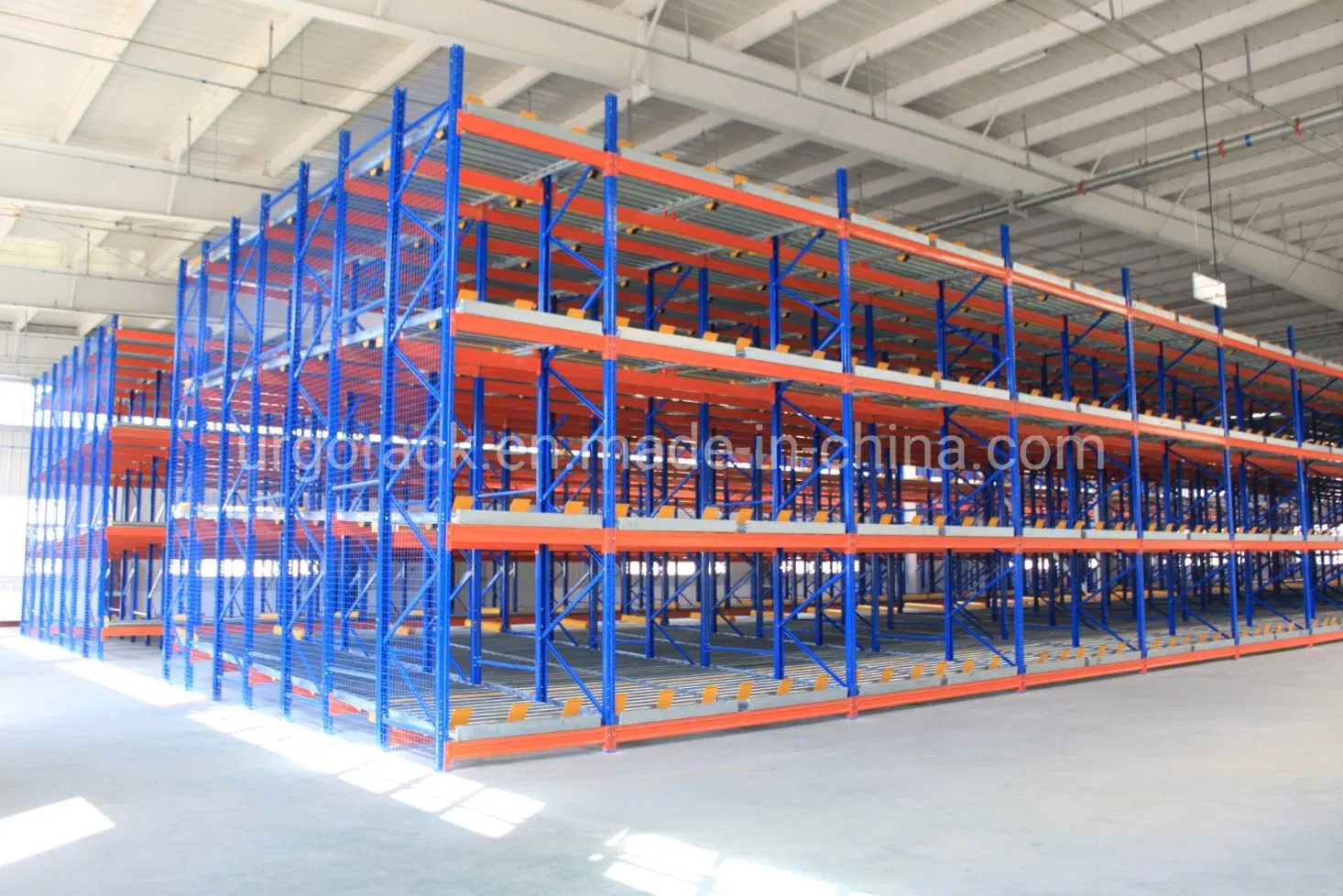 Adjustable Selective Warehouse Storage Heavy Duty Gravity Pallet Racking
