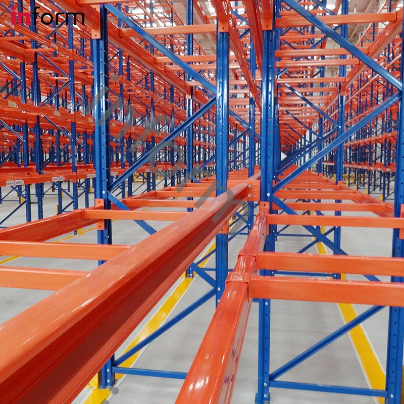 Leading Factory Warehouse Storage Heavy Duty Pallet Teardrop Selective Racking Metal Rack