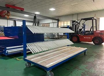 Portable Insulated Glass Transport Dolly with Wheels