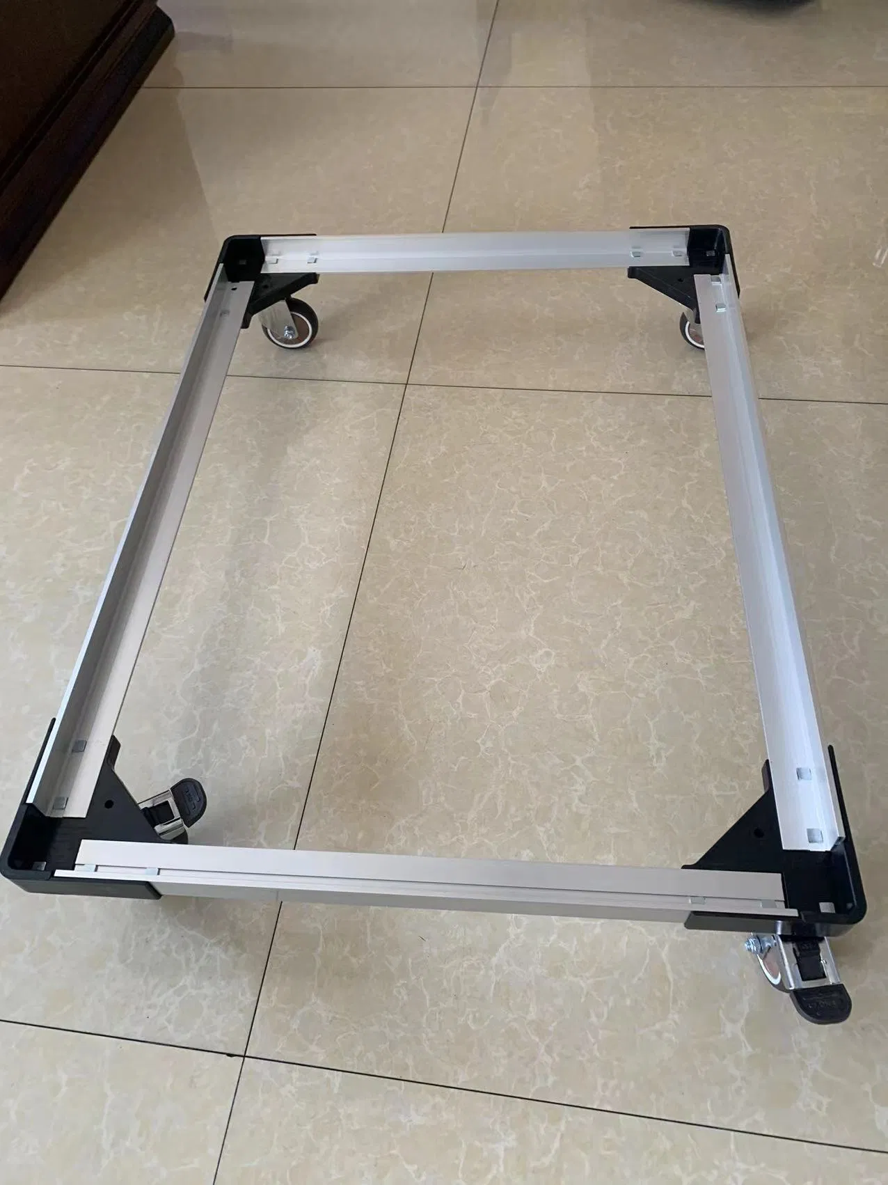 High Quality Moving Dolly with Casters Transport Moving Four Wheels Dollies for Logistic Turnover Box Containers Pallet