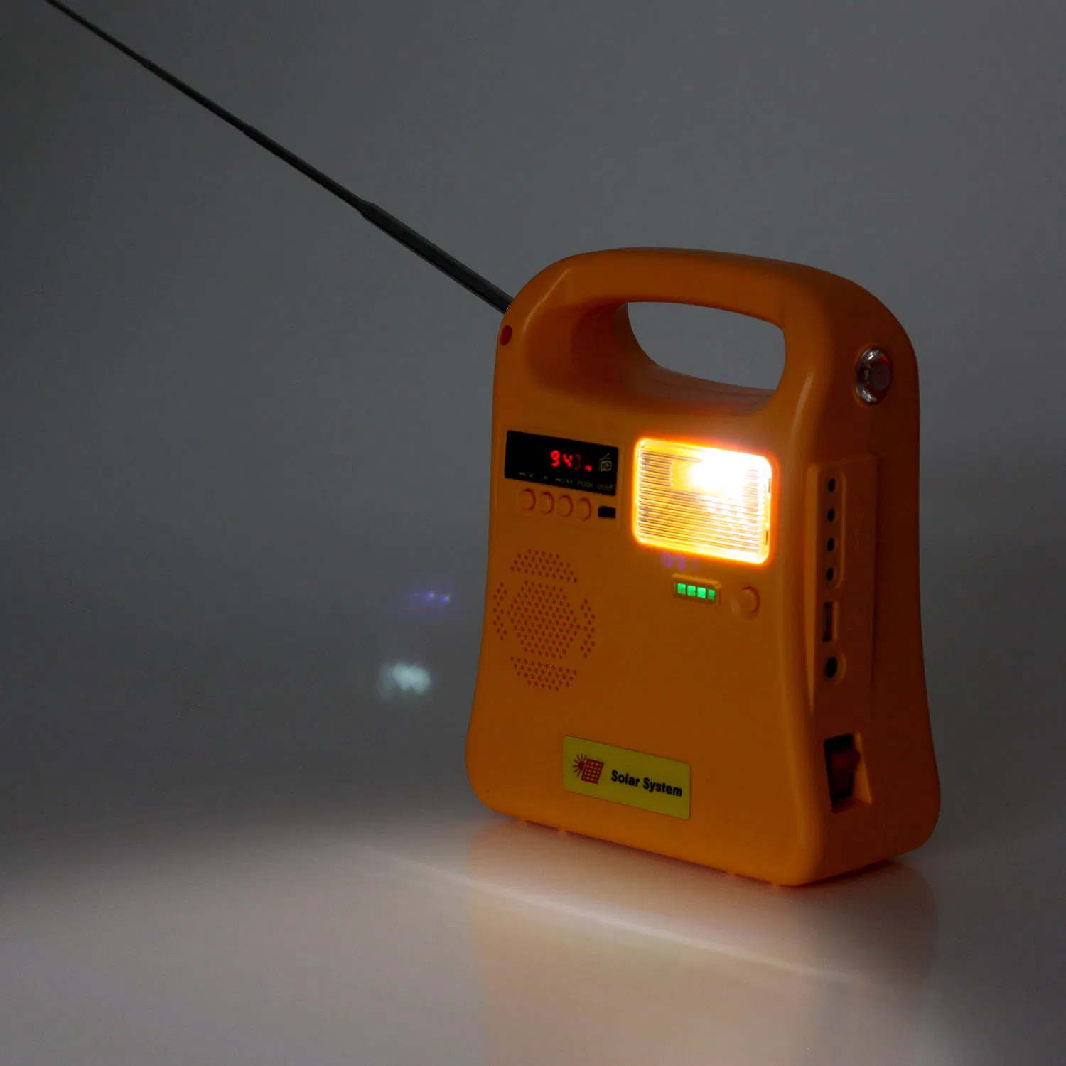 Kit de luz solar portátil para hogar solar fuera de la red para interiores y exteriores