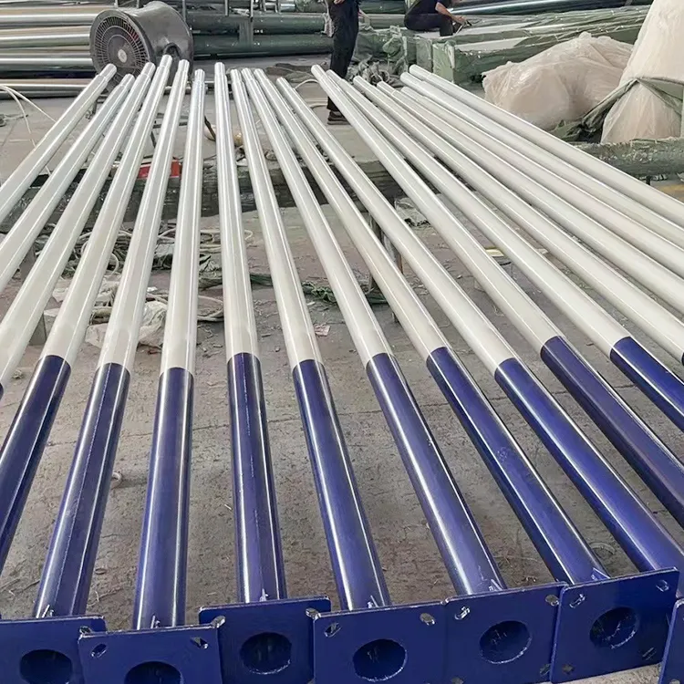 Tratamiento superficial y galvanizado de postes