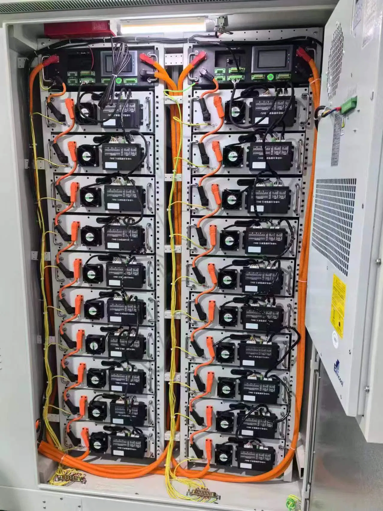 100kw 300kw 500kw 1MW 2MW 3MW Sistema de Energía Solar Conectado a la Red y Fuera de la Red LiFePO4 Contenedor de Almacenamiento de Energía Industrial Comercial con Batería de Litio
