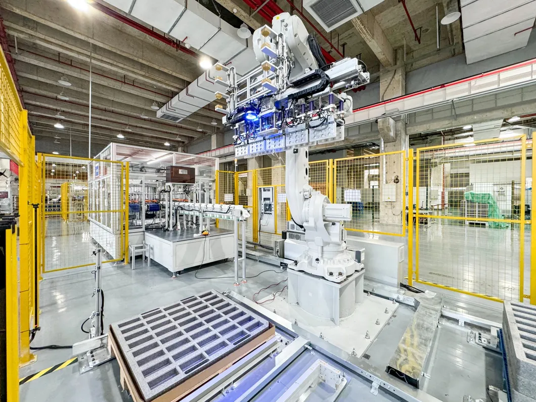 Contenedor de Almacenamiento de Baterías de Litio Solar Ecológico 40FT para Proyecto Comercial 24/7 Autónomo