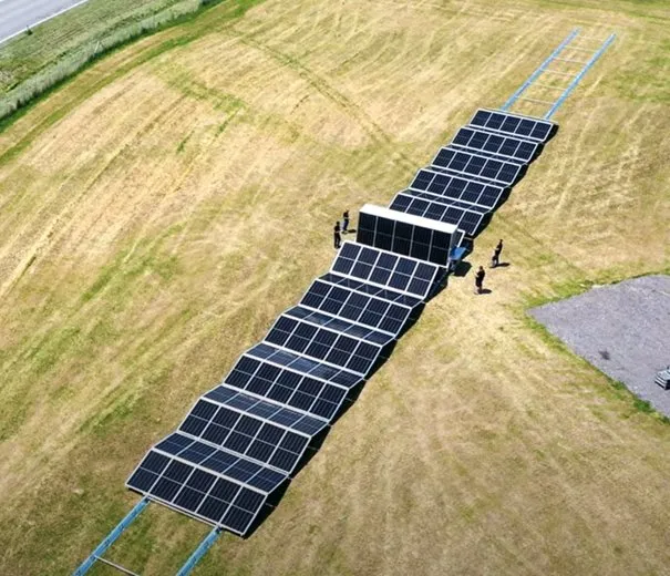 Montaje del Contenedor de Energía Solar