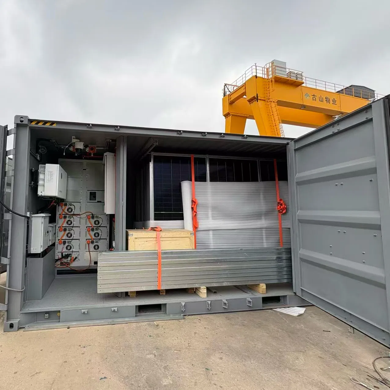Sistema de Energía Solar Contenerizado Preinstalado 20FT 40FT con Almacenamiento de Batería para Áreas Remotas LiFePO4