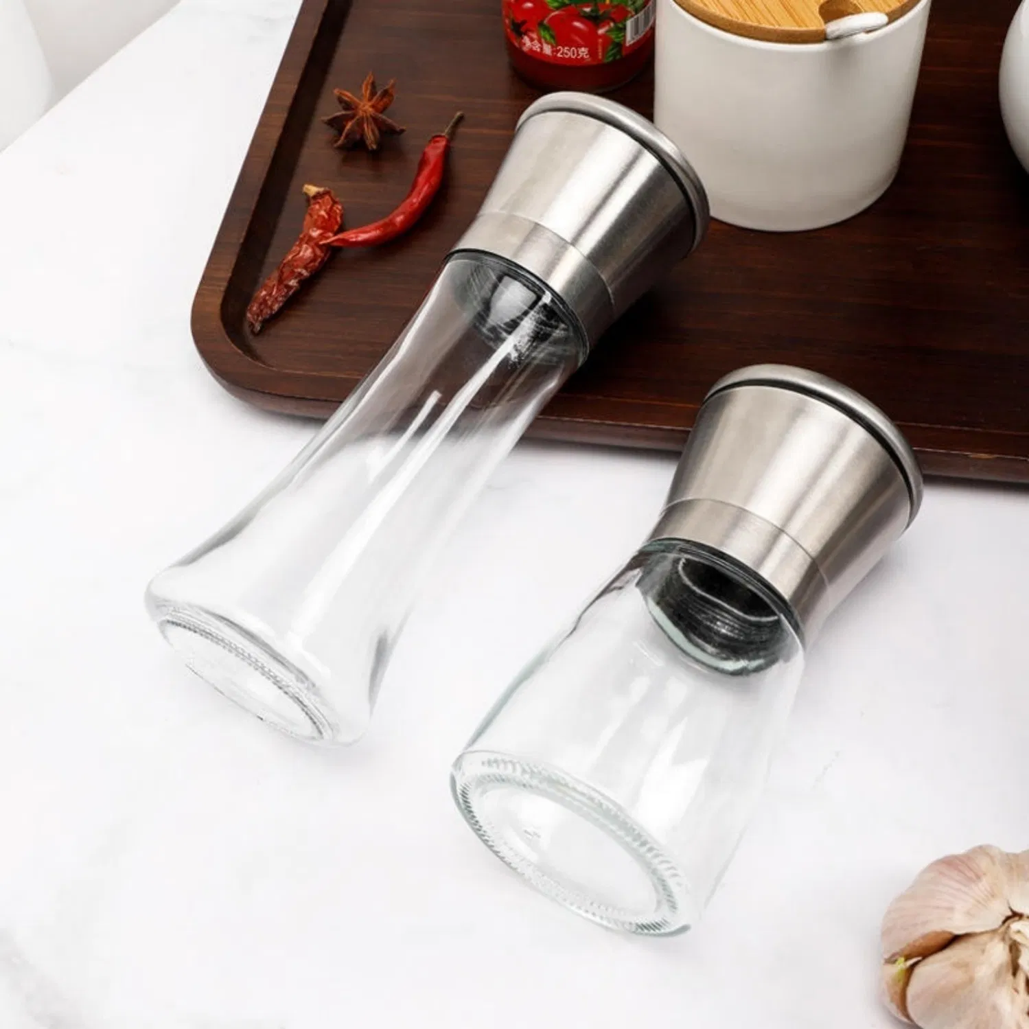 Moedor de Especiarias de Aço Inoxidável Resistente à Umidade e Econômico Prevê a Agregação de Especiarias Mesmo em Ambientes de Cozinha com Alta Umidade