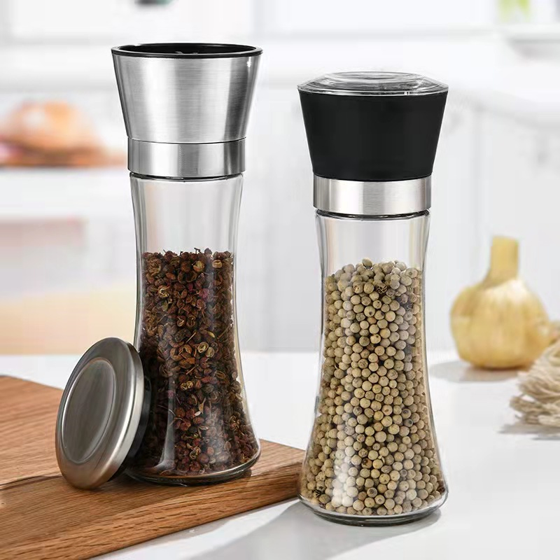 Moedor de Sal e Pimenta em Aço Inoxidável ou Plástico com Design Manual