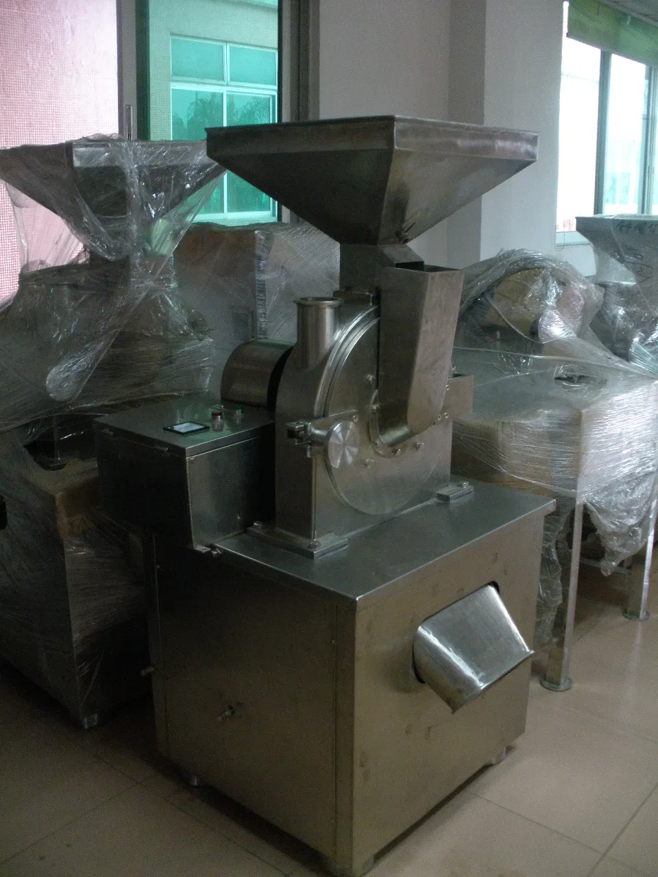 Moedor de Pó em Aço Inoxidável - Vista 2