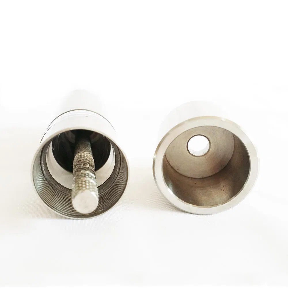 Moedor de Sal e Pimenta Portátil Mini de Uma Mão, Moedor de Especiarias com Botão, Aço Inoxidável