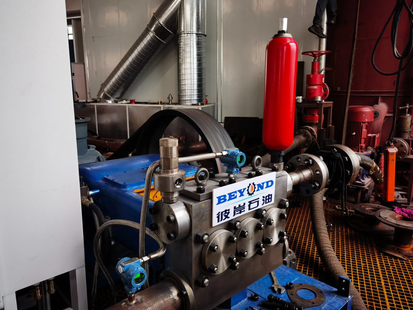 High Pressure Triplex Single Acting Piston Plunger Crude Oil Transfer Mud Pump for Oilfield T210